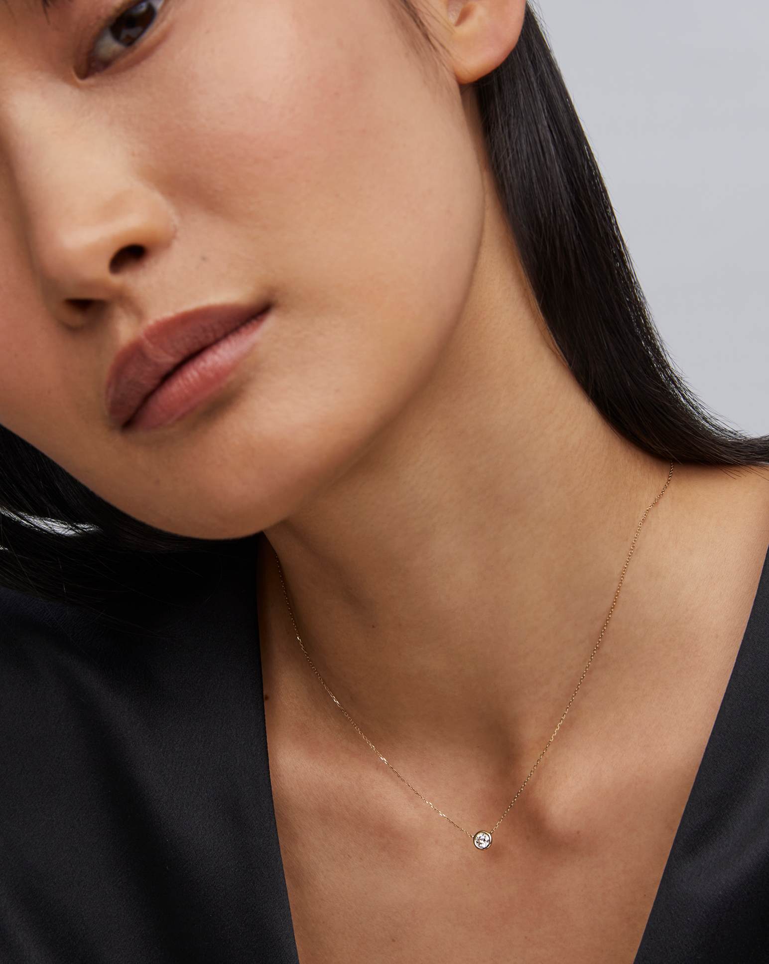 Audrey Pendant Necklace in White Diamond